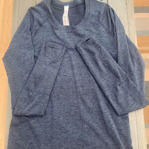 Lululemon swiftly tech long sleeve navy